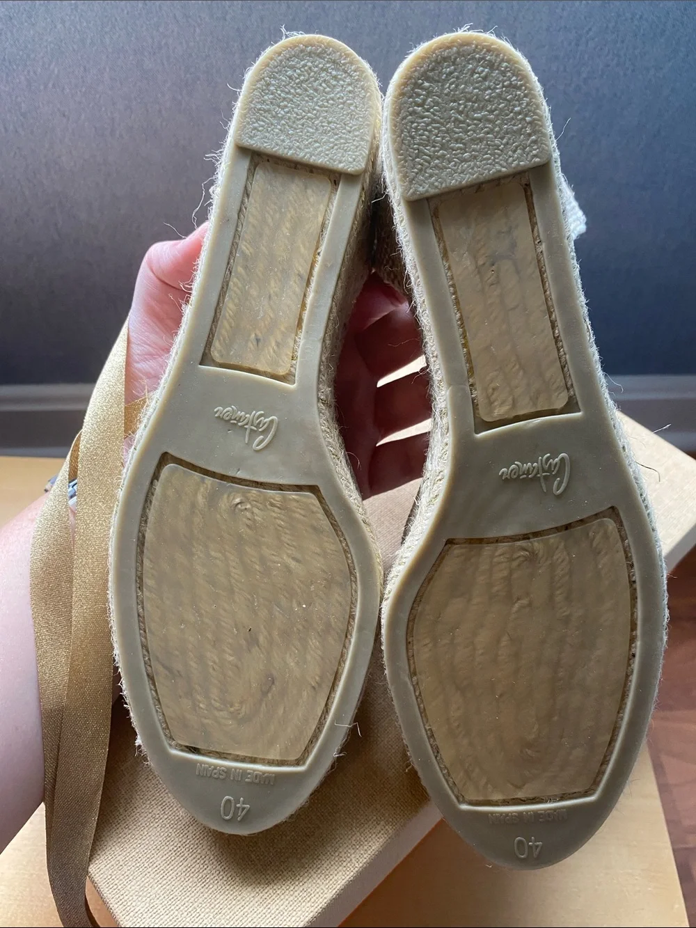 Castañer Low Carina Espadrille in Gold Canvas